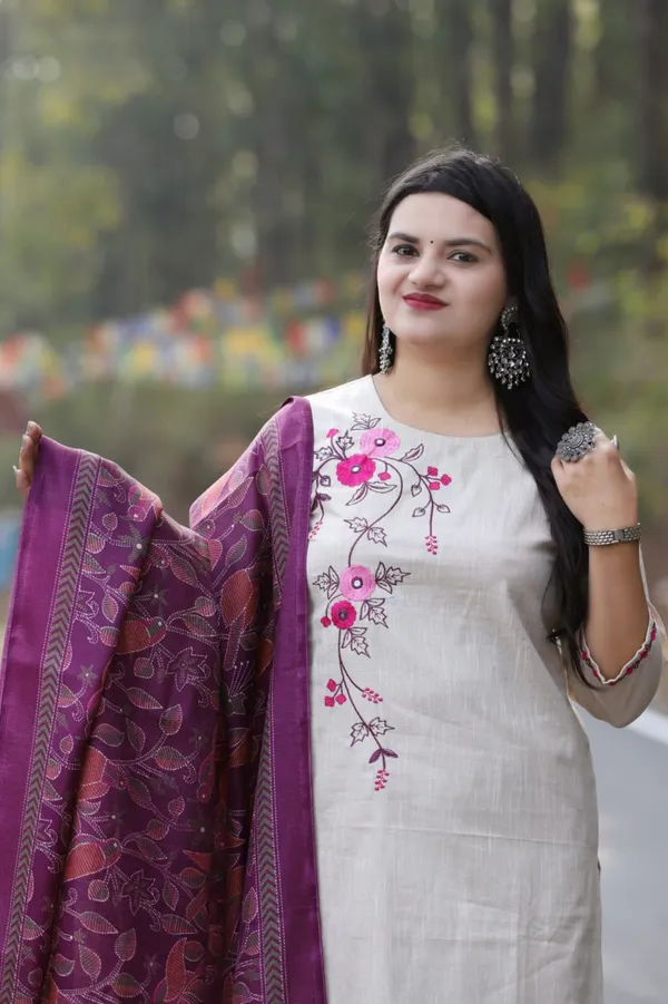 Americanchoice Handloom South Cotton Kurta With Pant & Khadi Silk Dupatta Set - Image 5