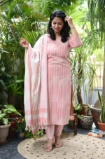 Americanchoice Handloom South Cotton Pink Kurta With Pant & South Cotton Dupatta Set - Image 3