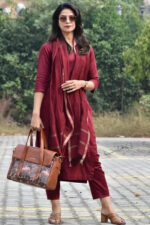Americanchoice Maroon Cotton Kurta and Pant Set with Kota Doriya Dupatta - Image 3