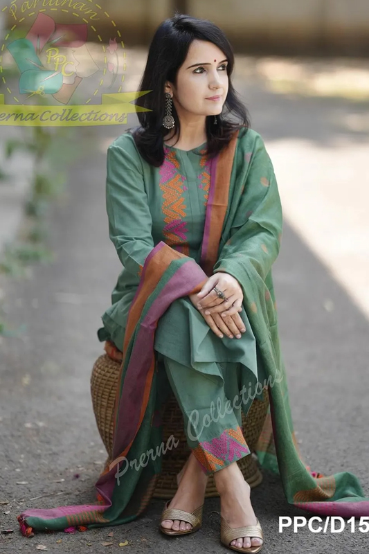 Americanchoice Dark Green Cotton Embroidered Kurta With Pant & Linen Dupatta Set - Image 4