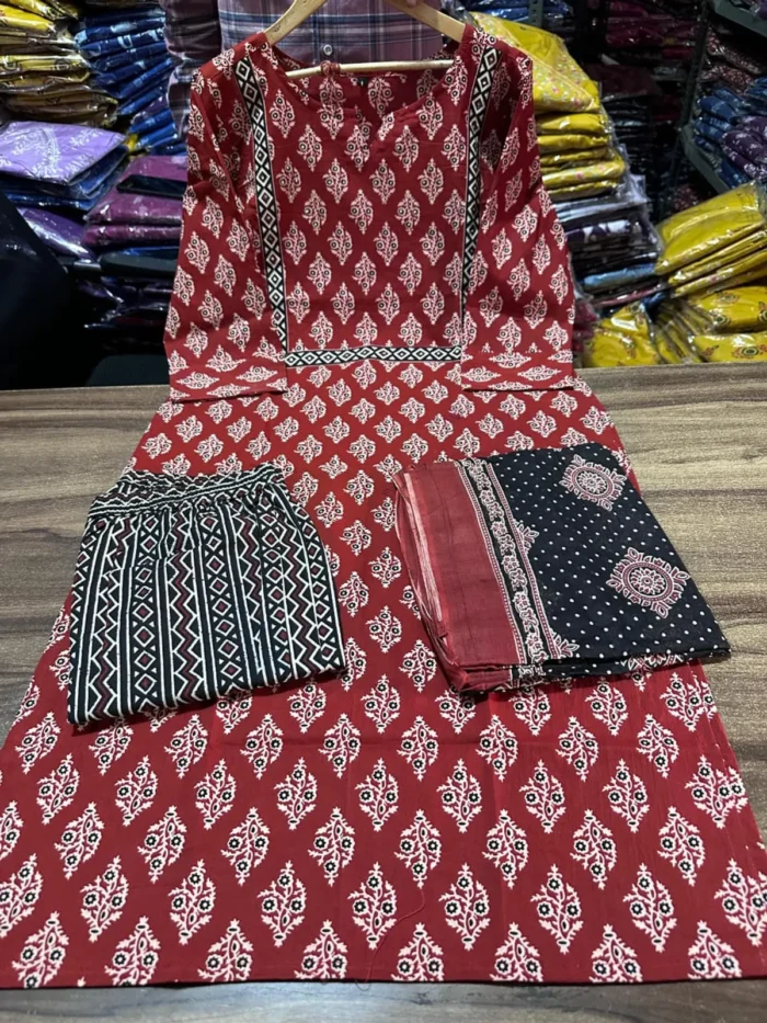 Cotton Printed Kurta With Pant & Dupatta Set - Image 5