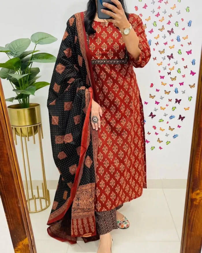 Cotton Printed Kurta With Pant & Dupatta Set - Image 8