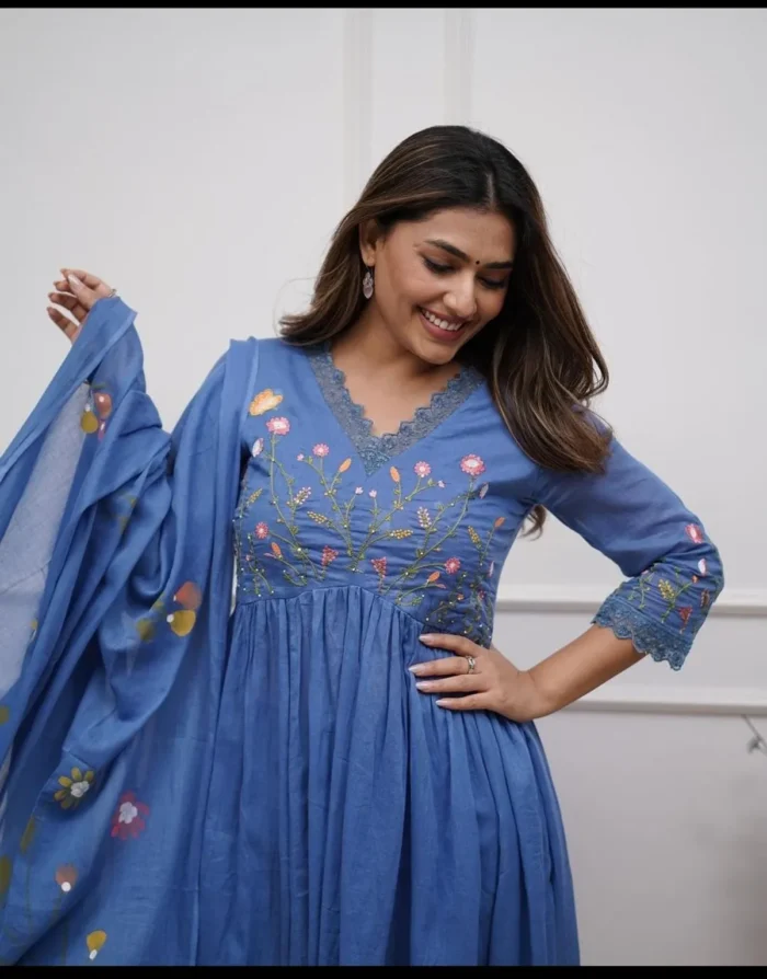 Pure Cotton Kurta and Pants with Dupatta - Image 5
