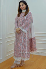 Women Cotton Blend Kurta Pant Dupatta Set - Image 5