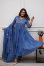 Pure Cotton Kurta and Pants with Dupatta - Image 2
