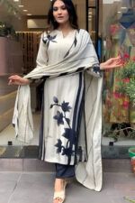 Women's White Printed Kurta Set with Rayon Pants & Dupatta - Image 3