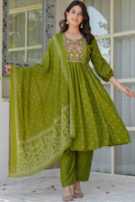 Women Ethnic Motifs Embroidered Regular Thread Work Kurta & Trousers & Dupatta - Image 5