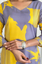 Women's Yellow Rayon Printed Straight Kurta with Rayon Pant - Image 4