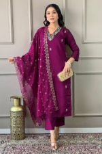 Floral Embroidered Regular Straight Kurta With Trousers & Dupatta - Image 5