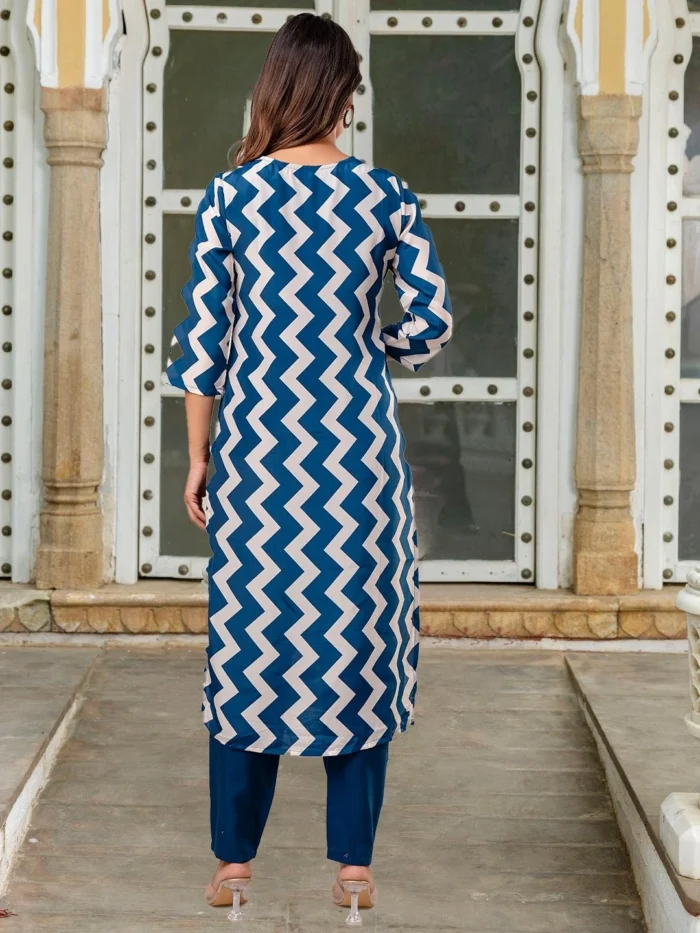 Blue Embroidered Crepe Kurta Set with Rayon Pants & Organza Dupatta - Image 5