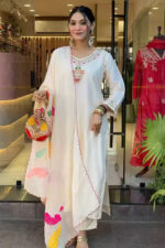 Heavy Embroidered Fancy Kurta Set With Dupatta - Image 3