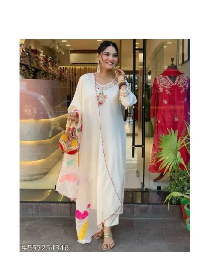 Heavy Embroidered Fancy Kurta Set With Dupatta - Image 5